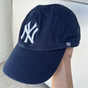 New York Yankees MLB Navy 47 Brand Clean Up Relaxed Fit Strapback Hat Unisex Fan